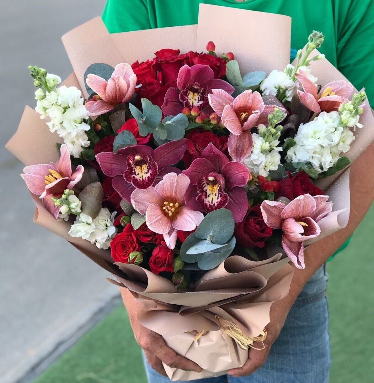 Enticing Cymbedium Bouquet