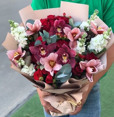 Enticing Cymbedium Bouquet