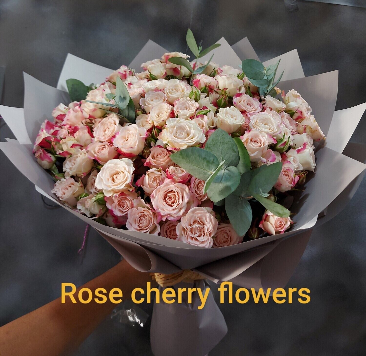 Enticing Baby Roses Bouquet