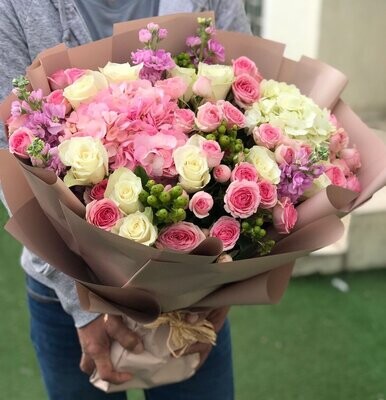 Enticing Flower Hand Bouquet
