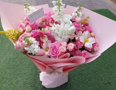 Gracious Flowers Hand Bouquet