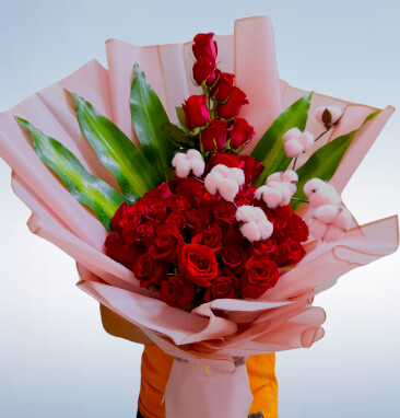 Joyful love Hand Bouquet