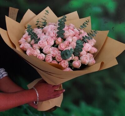 Breezy Floral Spray Rose Bouquet