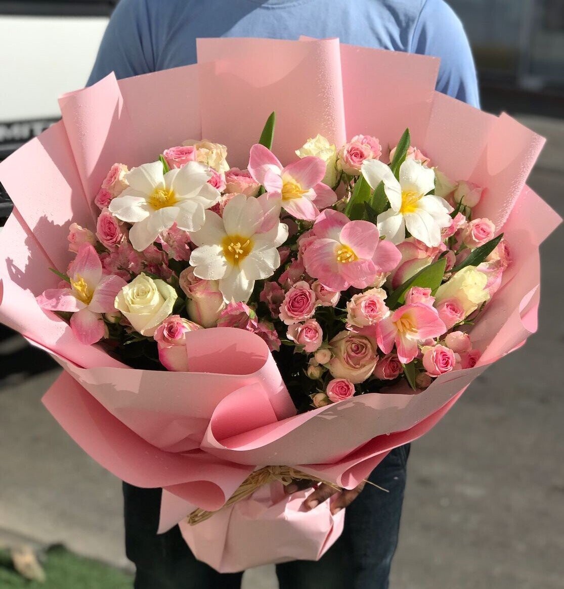 Modern Pink Flowers Bouquet