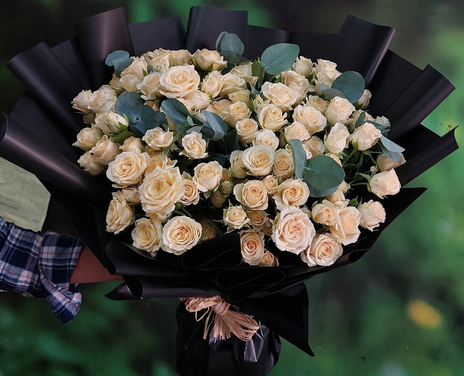 Modern Peach Spray Rose Bouquet