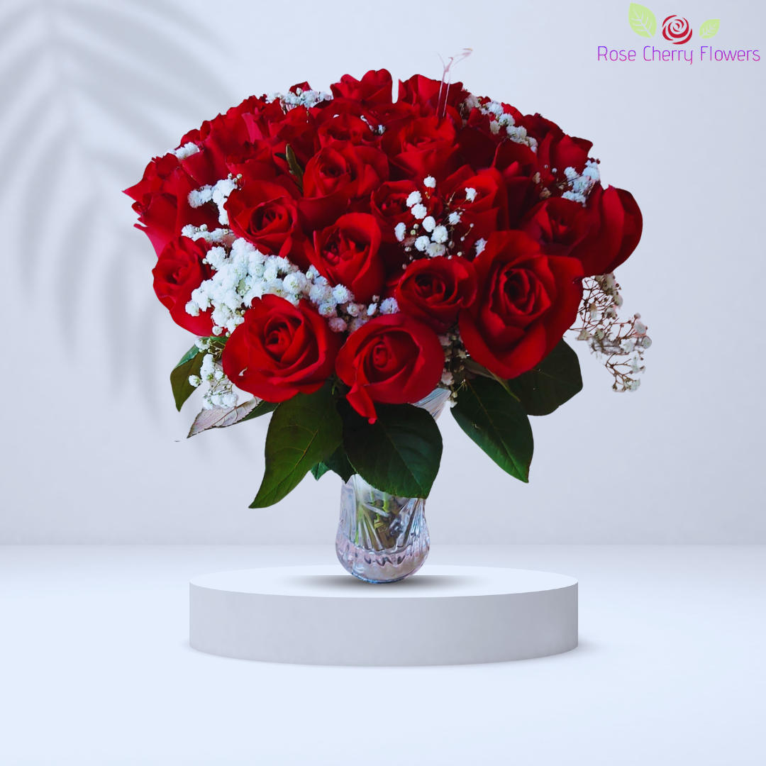 Extreme Red Roses In vase
