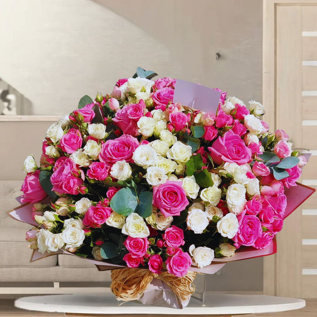 Loyal Flowers Hand Bouquet