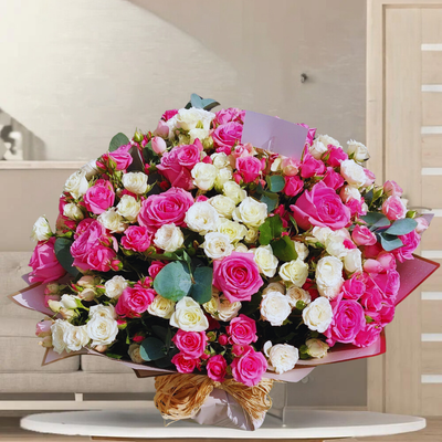 Loyal Flowers Hand Bouquet
