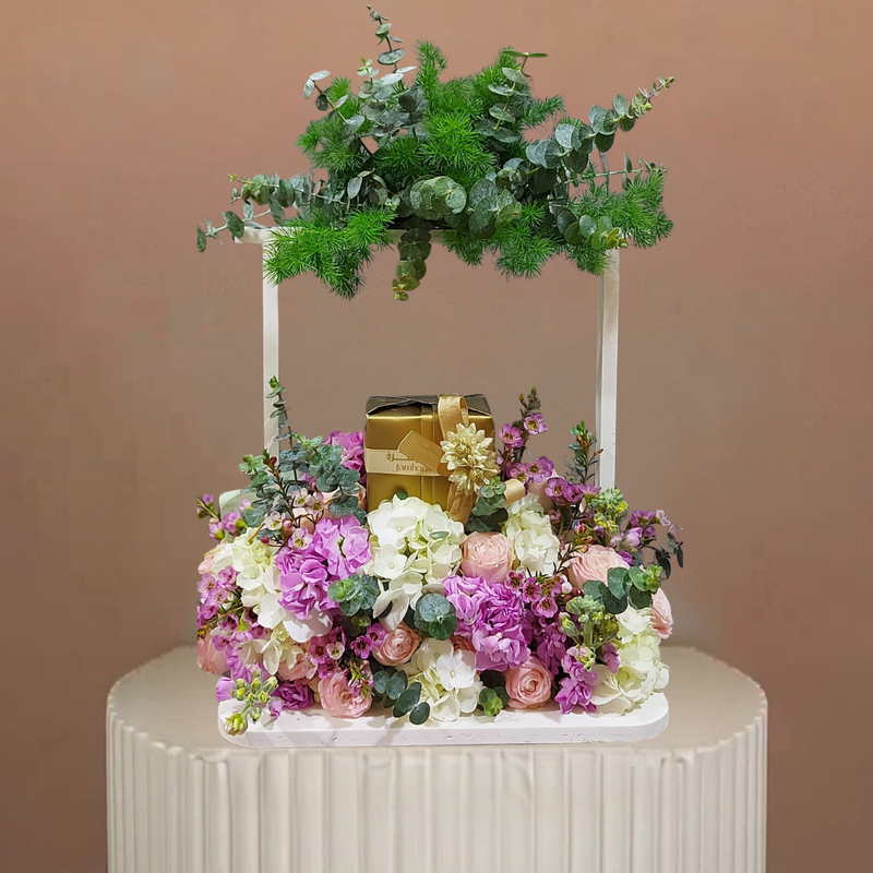 Mesmerizing Flower Arrangement
