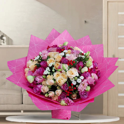 Modern Facing Hand Bouquet