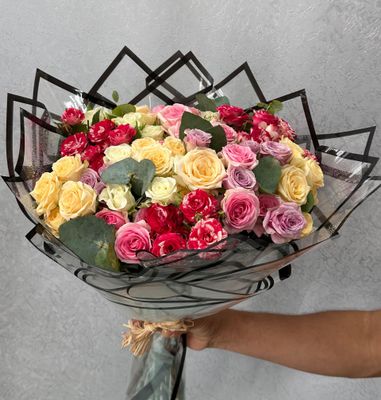 Mixed Color Roses Bouquet Mixed Color Roses Bouquet