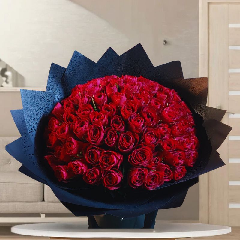 Graceful Red Rose Hand Bouquet