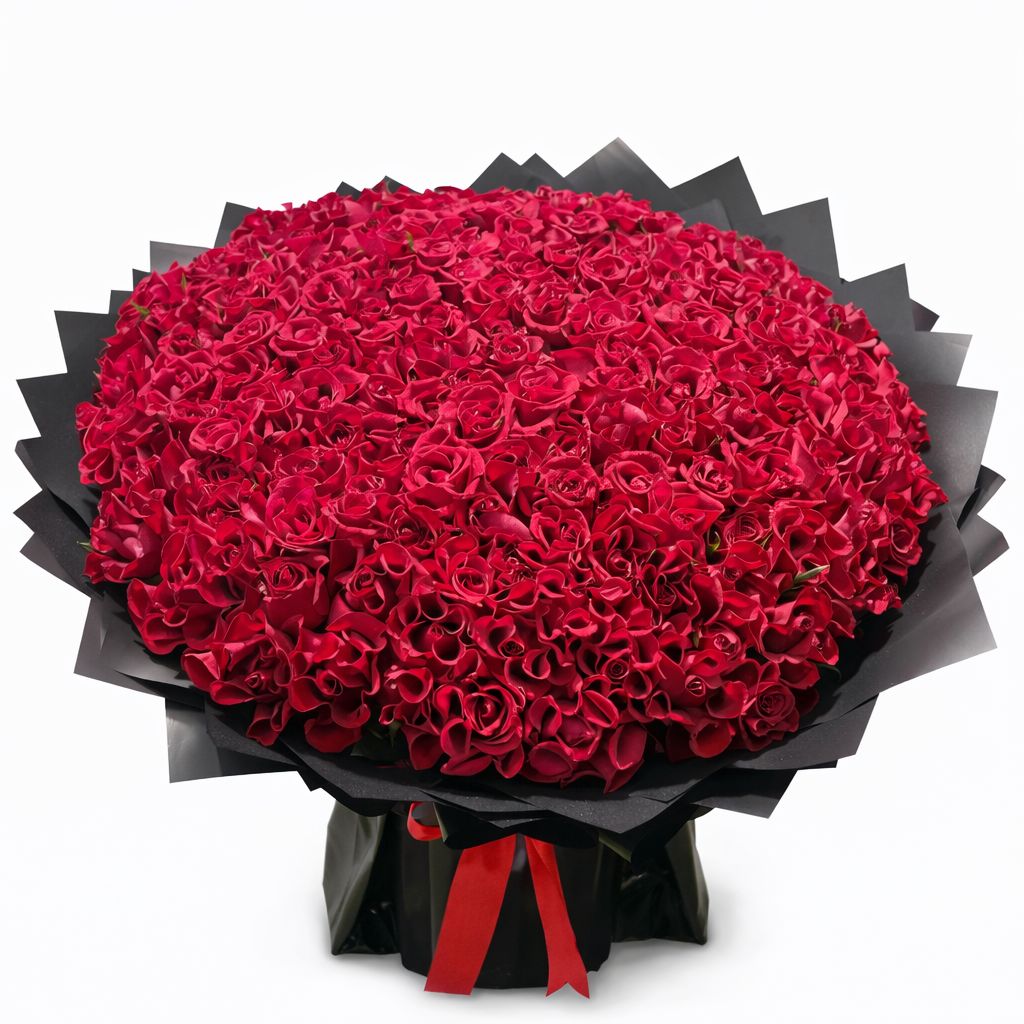 101 Red Roses Black Bouquet