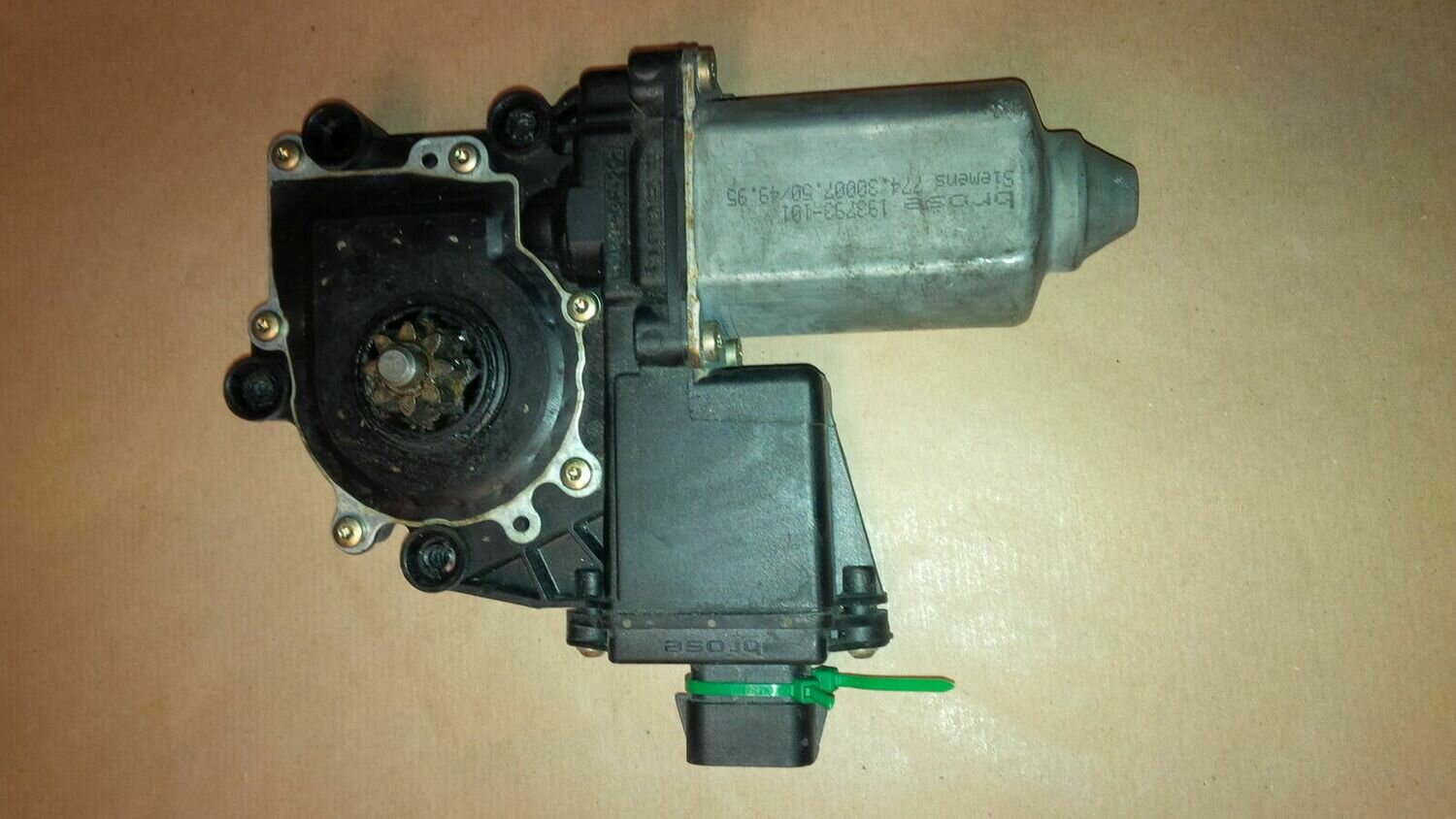 Window Motor Electric Omega B Front Right 90520248