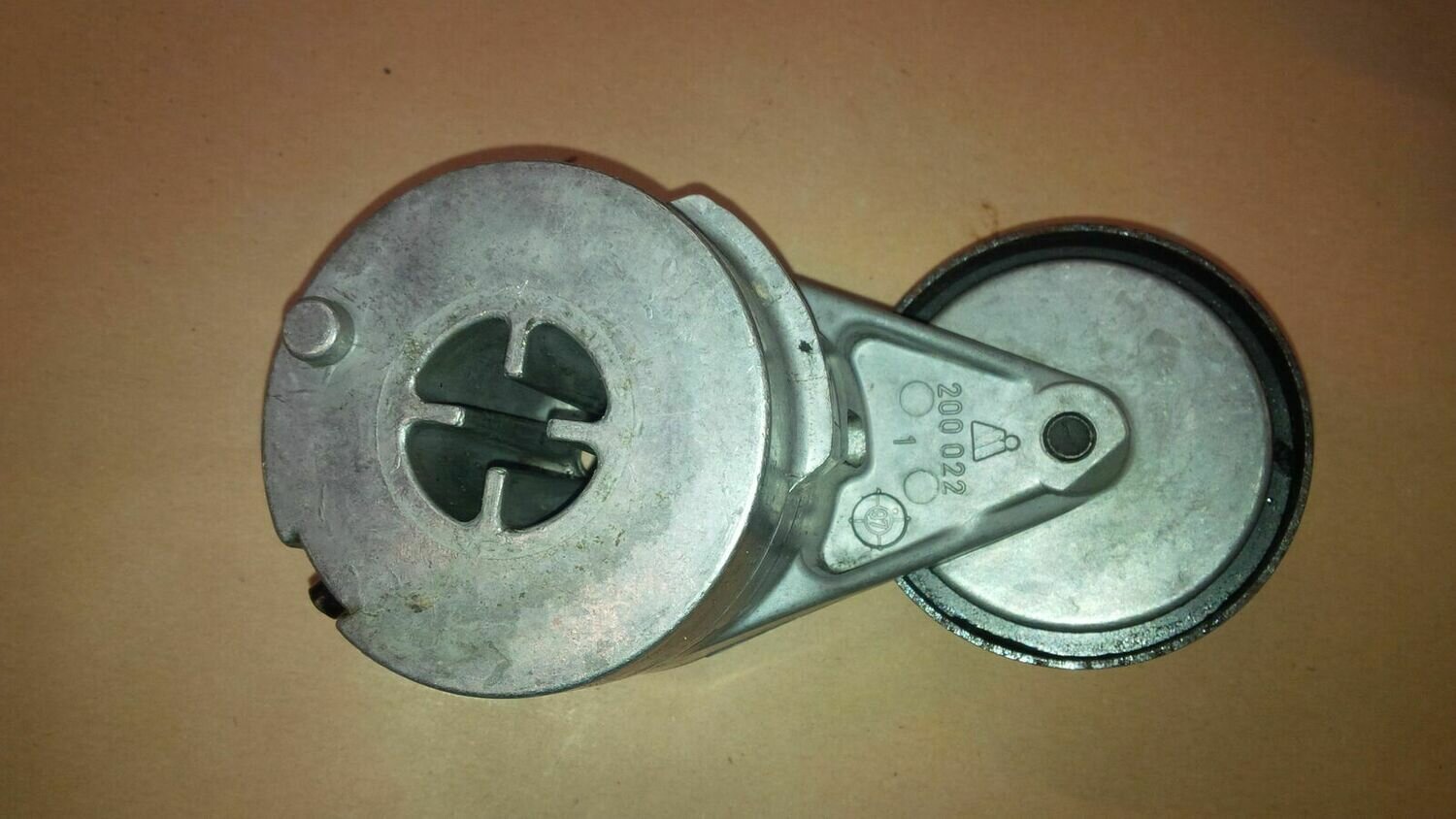 TENSIONER PULLEY Serpentine belt Senator Carlton C26NE C30NE C30SE 90324036