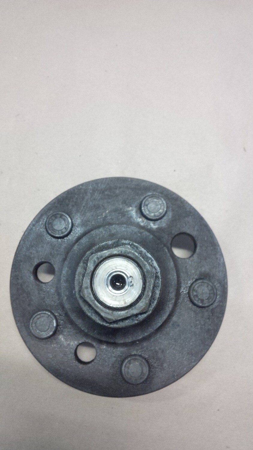 AXLE, REAR WHEEL HUB Monza Senator A Royale GM 90063053 Opel 415002