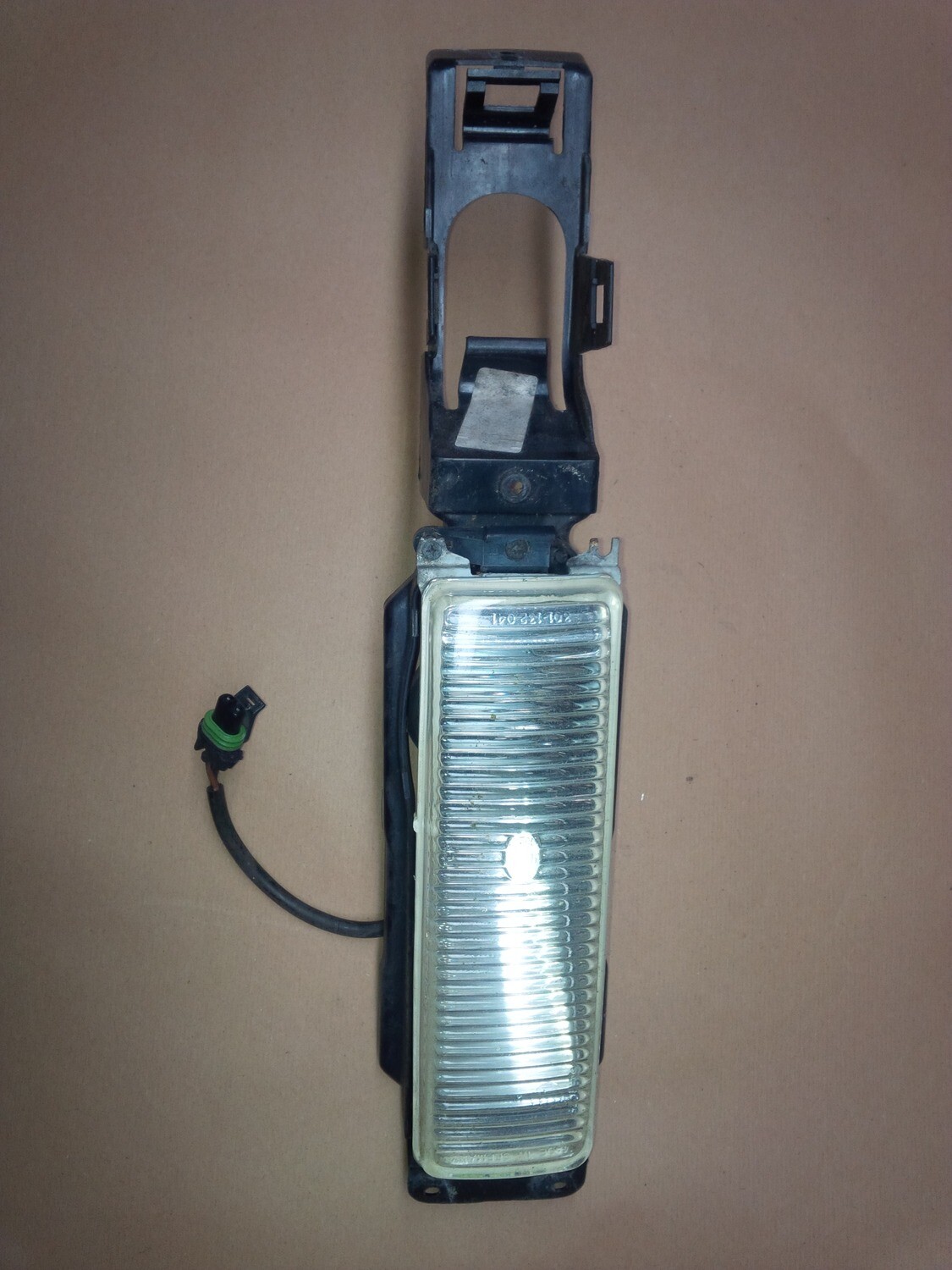 LAMP LIGHT FOGLAMP (in bumper) Senator B 1987-94 GM 90213604 RIGHT