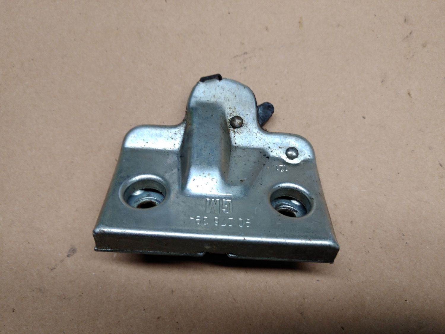LATCH LOCK for boot lid Senator B Carlton 1987-94