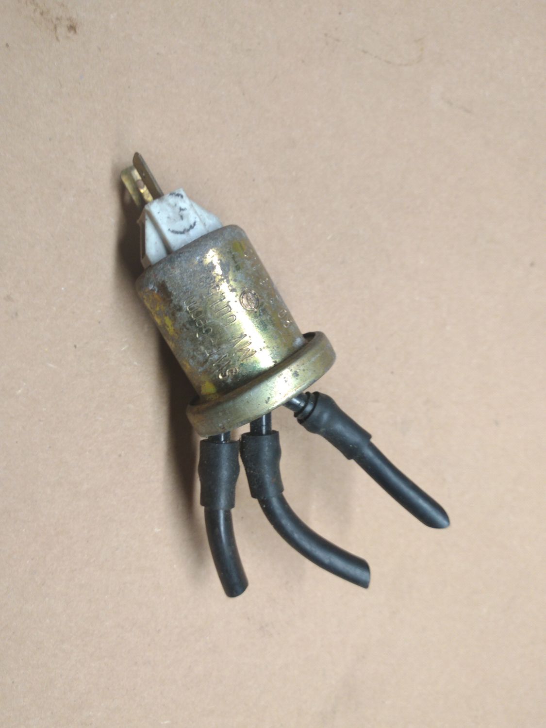SOLENOID VALVE Headlight wash/wipe Opel Monza Senator A Royale 78-86 09278061 #2