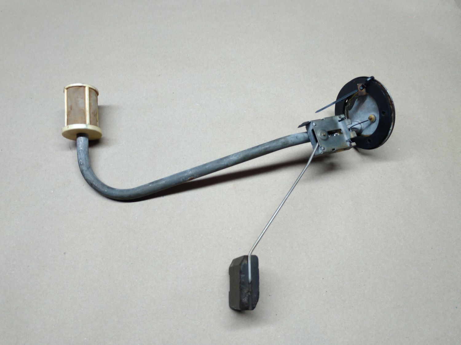 SENDER UNIT FUEL TANK level sensor Monza 3.0E GSE GM 90148240 Refurbished #3