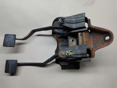 PEDAL BOX Manual with clutch and brake pedals Monza Senator A RHD 90063942