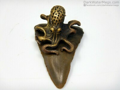 2.24" Octopus Setting Megalodon Necklace