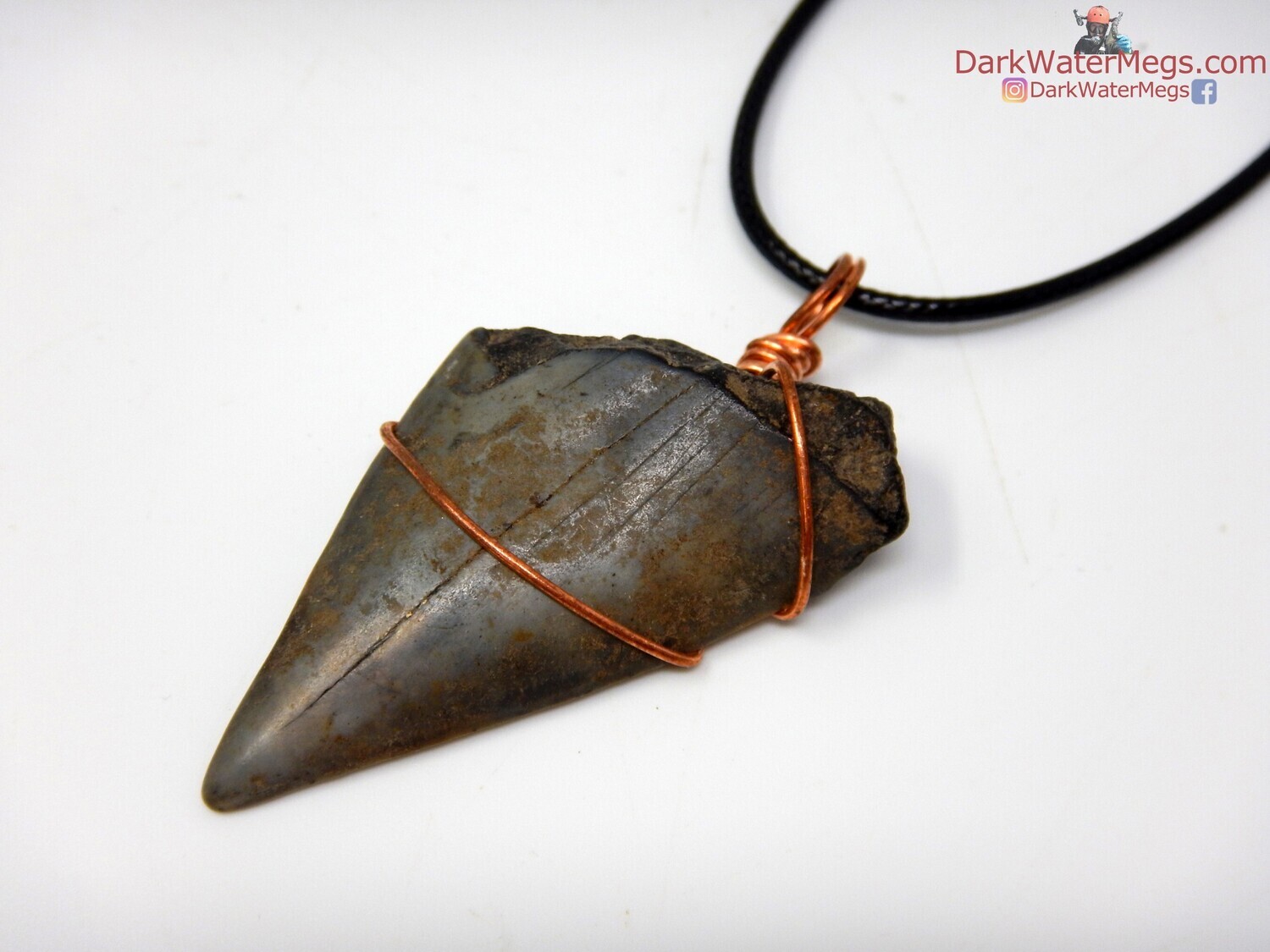 1.93&quot;  Mako Necklace