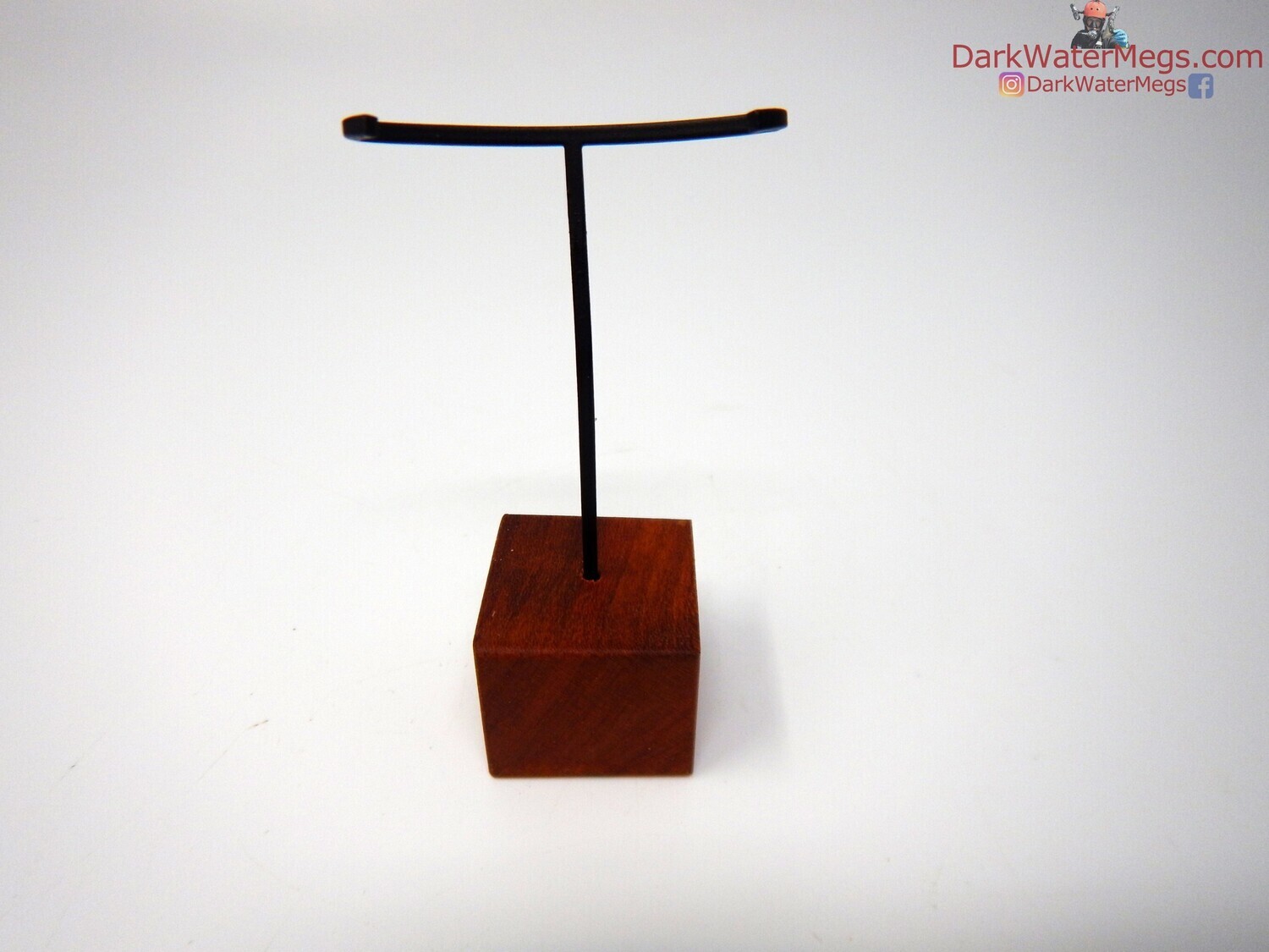 S / XS  Specialty Wood stand with metal upright -75