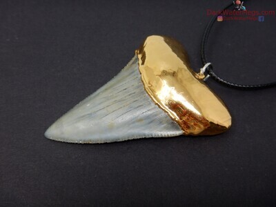 2.26" gold plated great white necklace