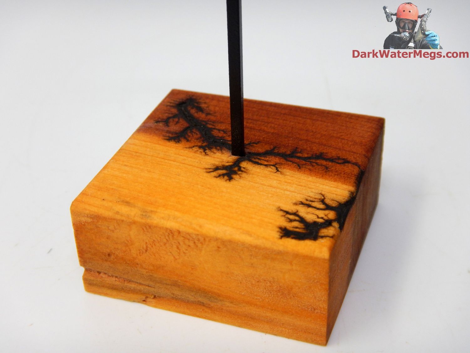 S / XS  Specialty Wood stand with metal upright -B6