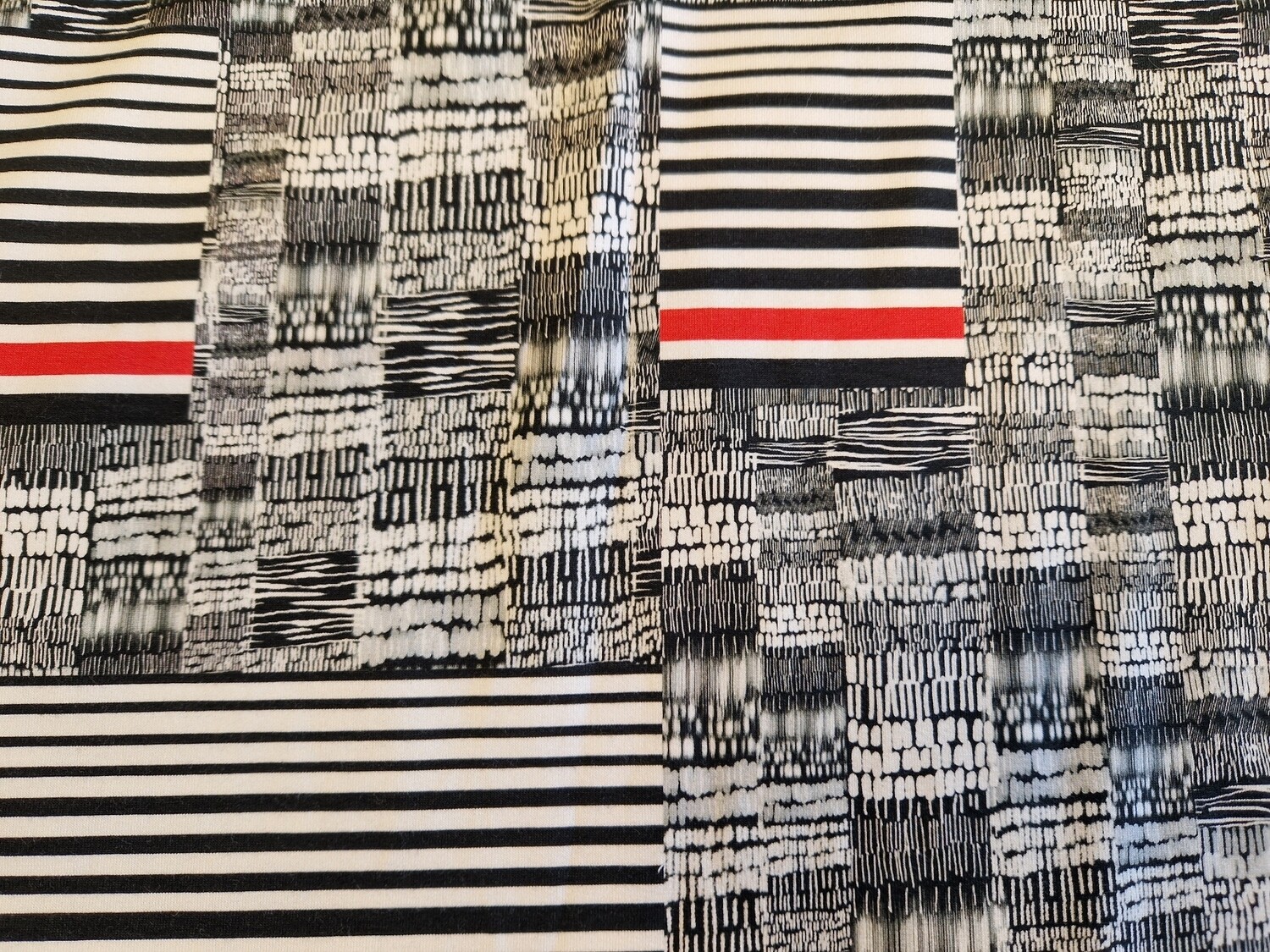 Jersey Viskose Grafik 50cm x 160cm breit 