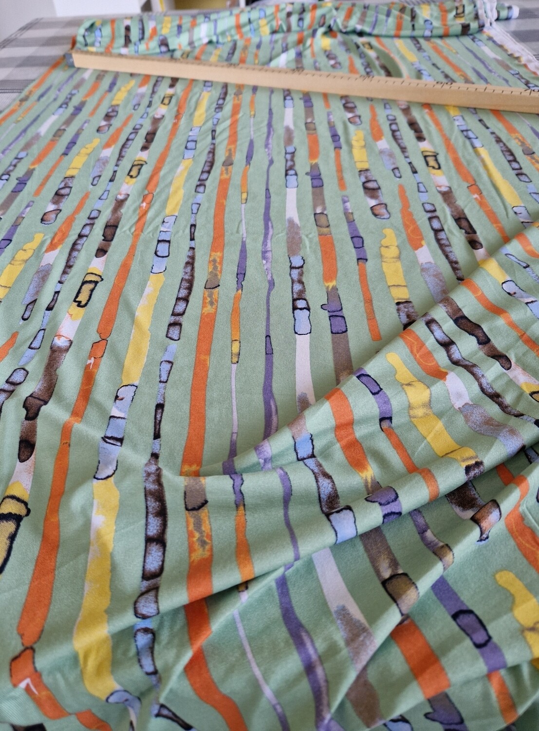 Jersey Viskose Pastell Grün Streifen 50cm x 150cm breit 