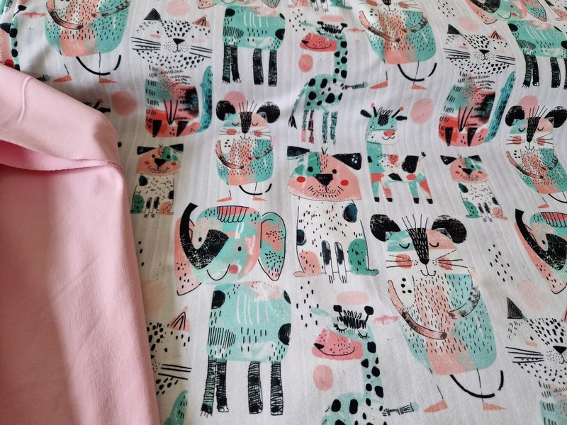Sommersweat French-Terry Tiere 50cm x 180cm breit Sommersweat French-Terry Tiere 50cm x 180cm breit