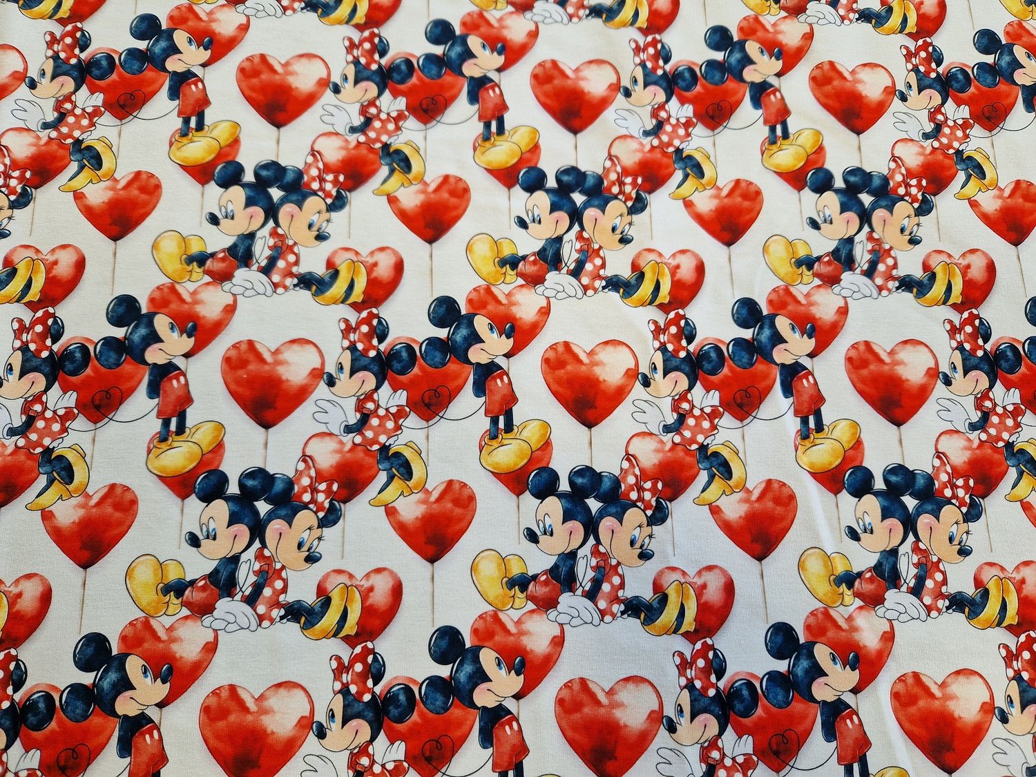 Sommersweat French-Terry Minnie Maus Herzen 50cm x 180cm breit