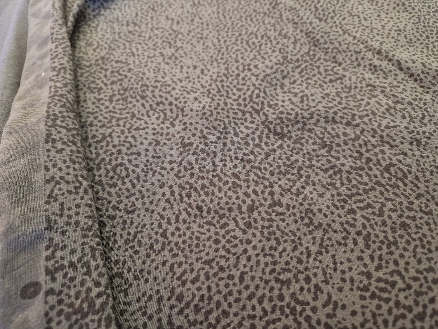 Jersey Viskose Leo Print 50cm x 190cm breit 