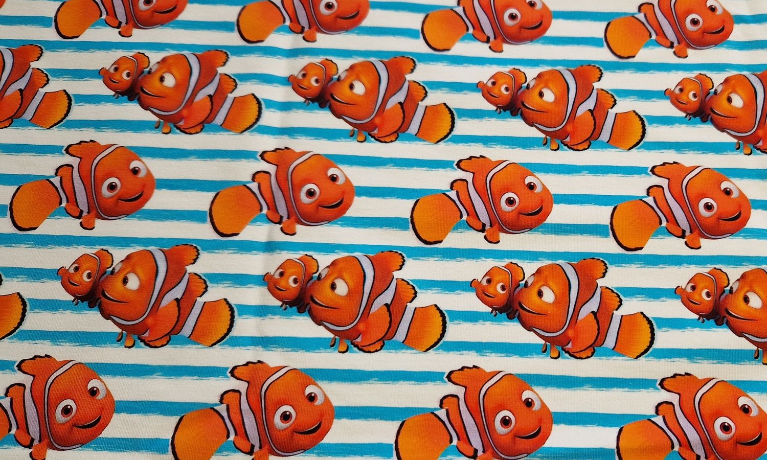 Sommersweat Fische 50cm x 180cm breit