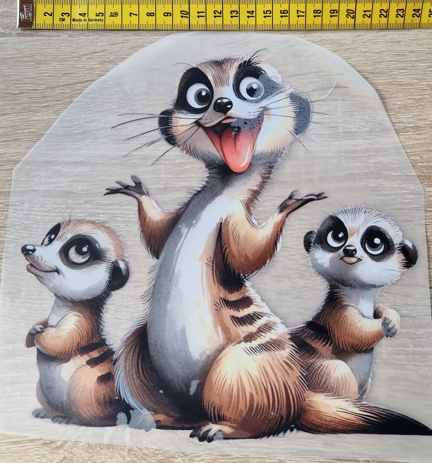 Bügelbild Erdmännchen 22cm hoch x 22cm breit 