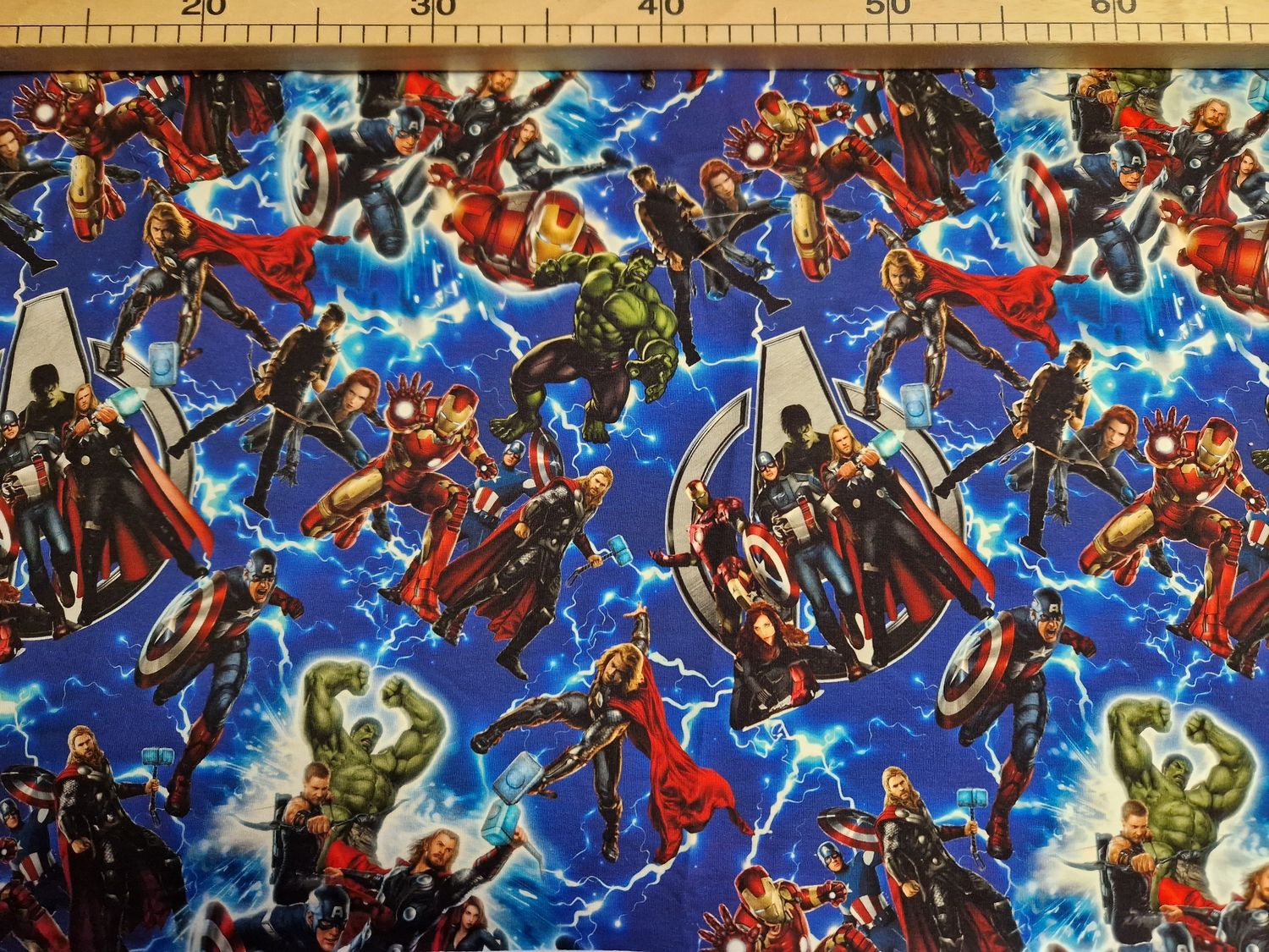 Sommersweat Avengers Rest 45x165cm breit