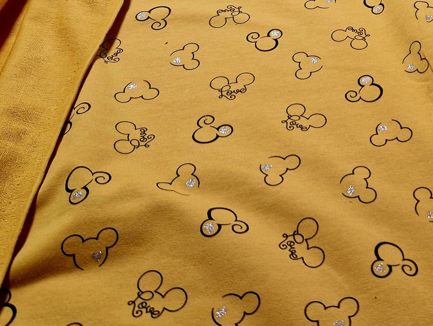 Sommersweat Maus gelb Glitzer 50cm x 170cm breit