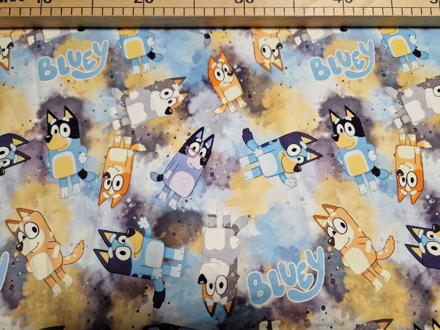 Sommersweat Bluey 43cm x 115cm breit Rückseite leicht angeschmutzt Sommersweat Bluey 43cm x 115cm breit Rückseite leicht angeschmutzt