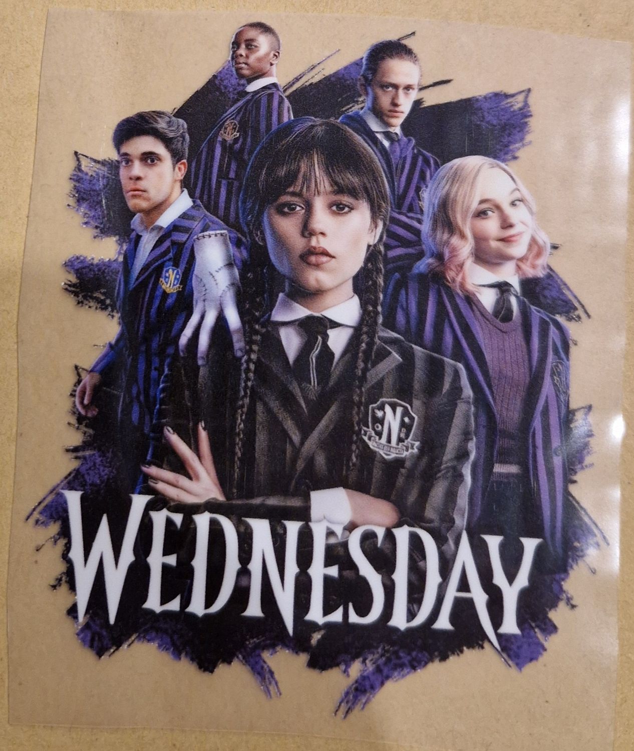 Bügelbild Wednesday 10x10cm Bügelbild Wednesday 10x10cm