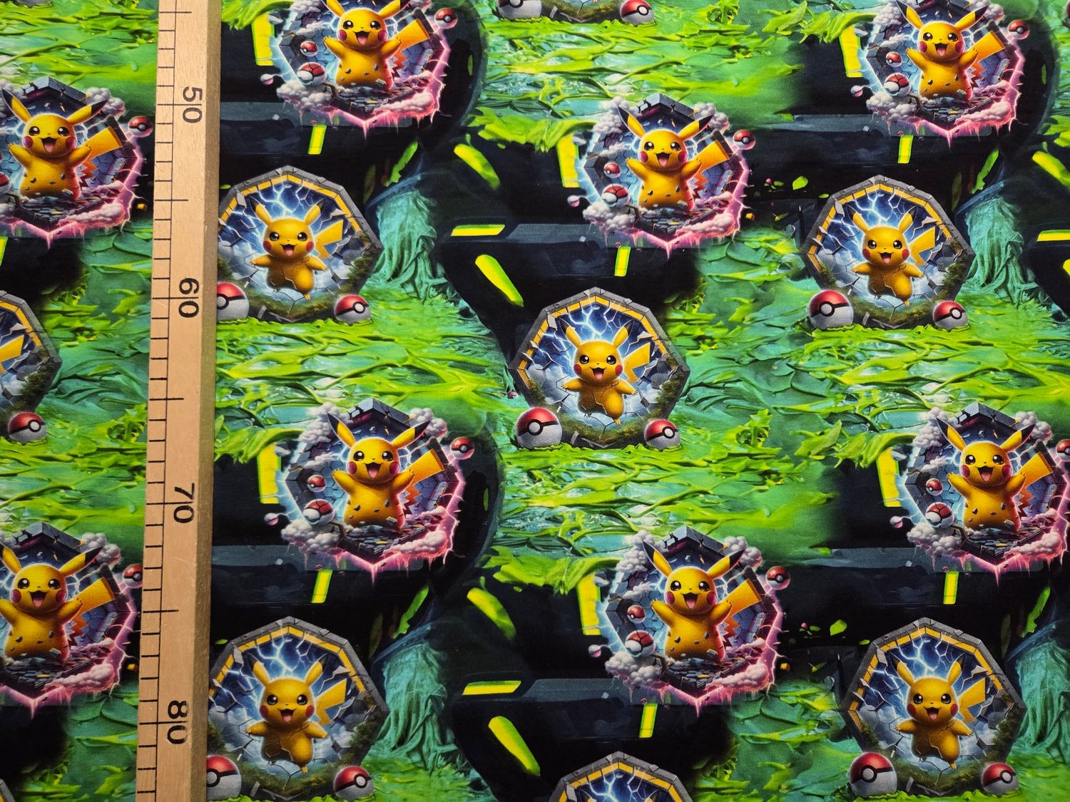 Sommersweat Pokemon 50cm x 180cm breit Sommersweat Pokemon 50cm x 180cm breit