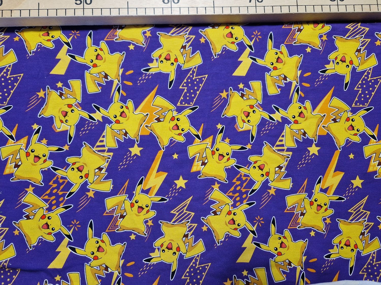 Sommersweat Pokemon Pikatschu 33cm x 180cm breit
