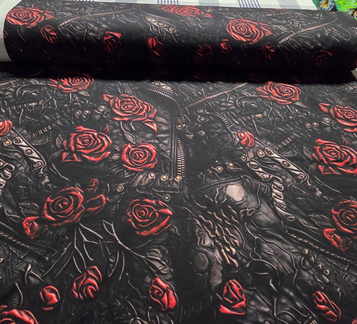 Sommersweat Rosen schwarz 50cm x 180cm breit 