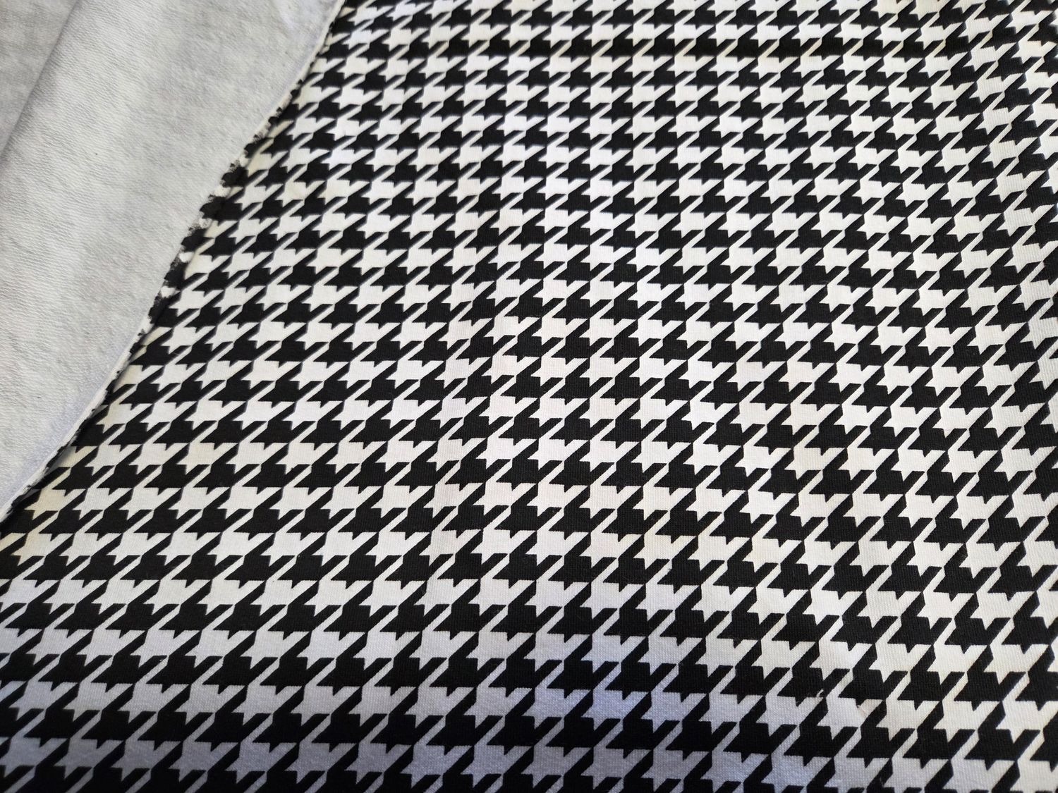 Sommersweat Pepita schwarz weiß 50cm x 160cm 