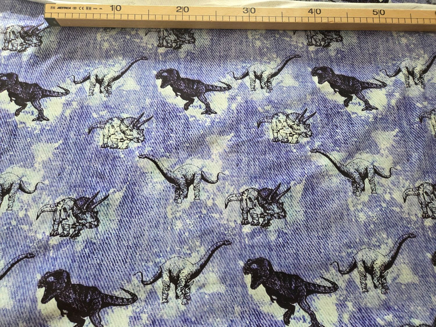 Jersey Digitaldruck Dinos Jeans Blau 50cm x180cm breit Jersey Digitaldruck Dinos Jeans Blau 50cm x180cm breit
