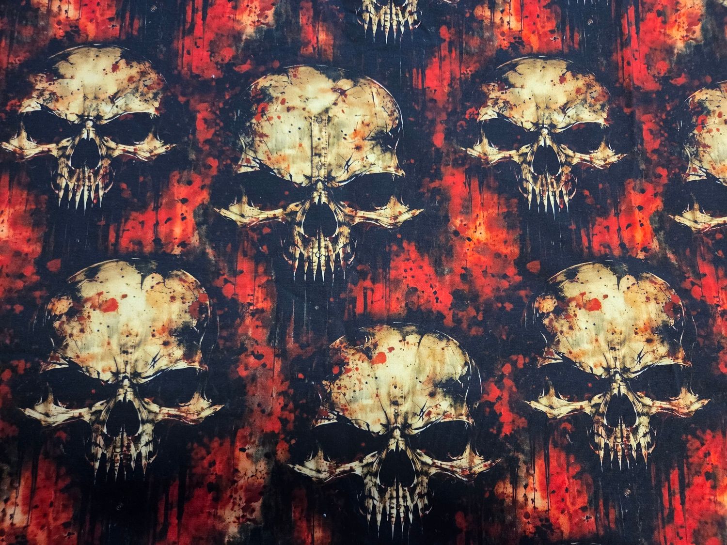 Sommersweat Totenkopf Skulls 50cm x 180cm breit 
