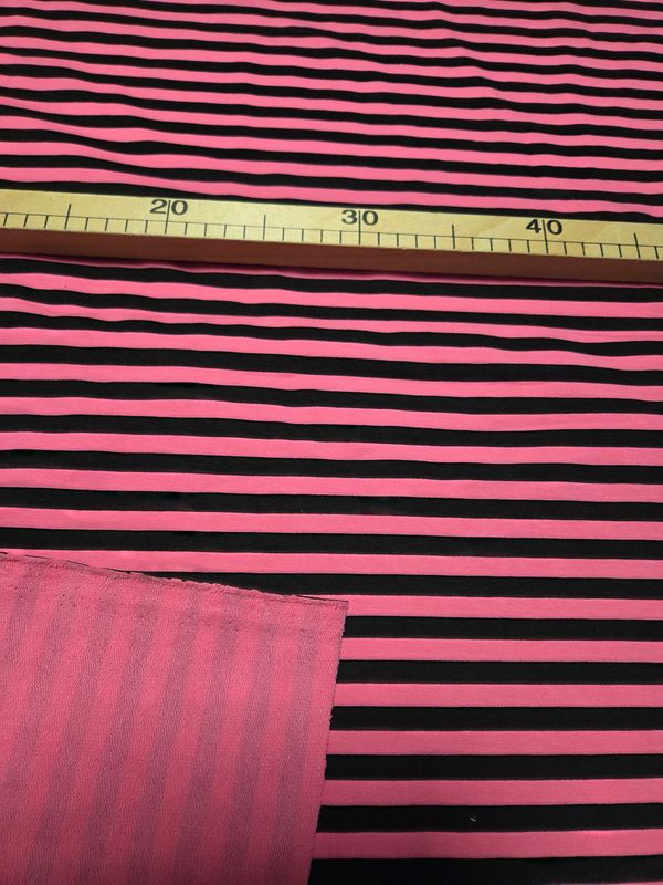 Sommersweat Streifen pink schwarz 50cm x 160cm Sommersweat Streifen pink schwarz 50cm x 160cm