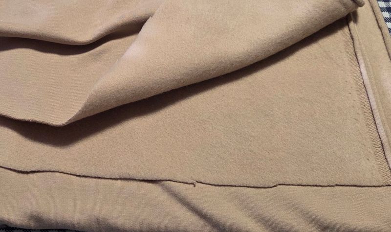 Sommersweat Gekratzt Beige uni 50cm x 170cm breit Sommersweat Gekratzt Beige uni 50cm x 170cm breit