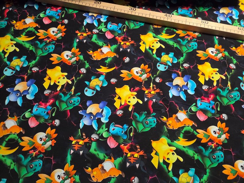 Sommersweat Pokemon bunt 50cm x 180cm breit Sommersweat Pokemon bunt 50cm x 180cm breit